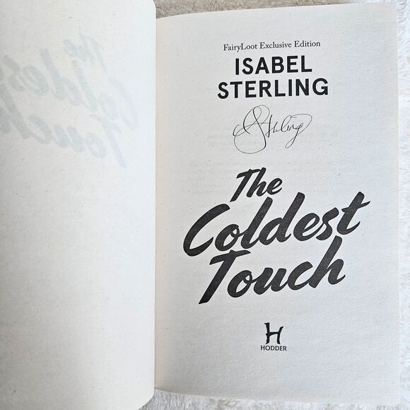 Fairyloot Book Lot This Vicious Grace by Emily Thiede Plus 3 Paperbacks SIGNED - Picture 9 of 14